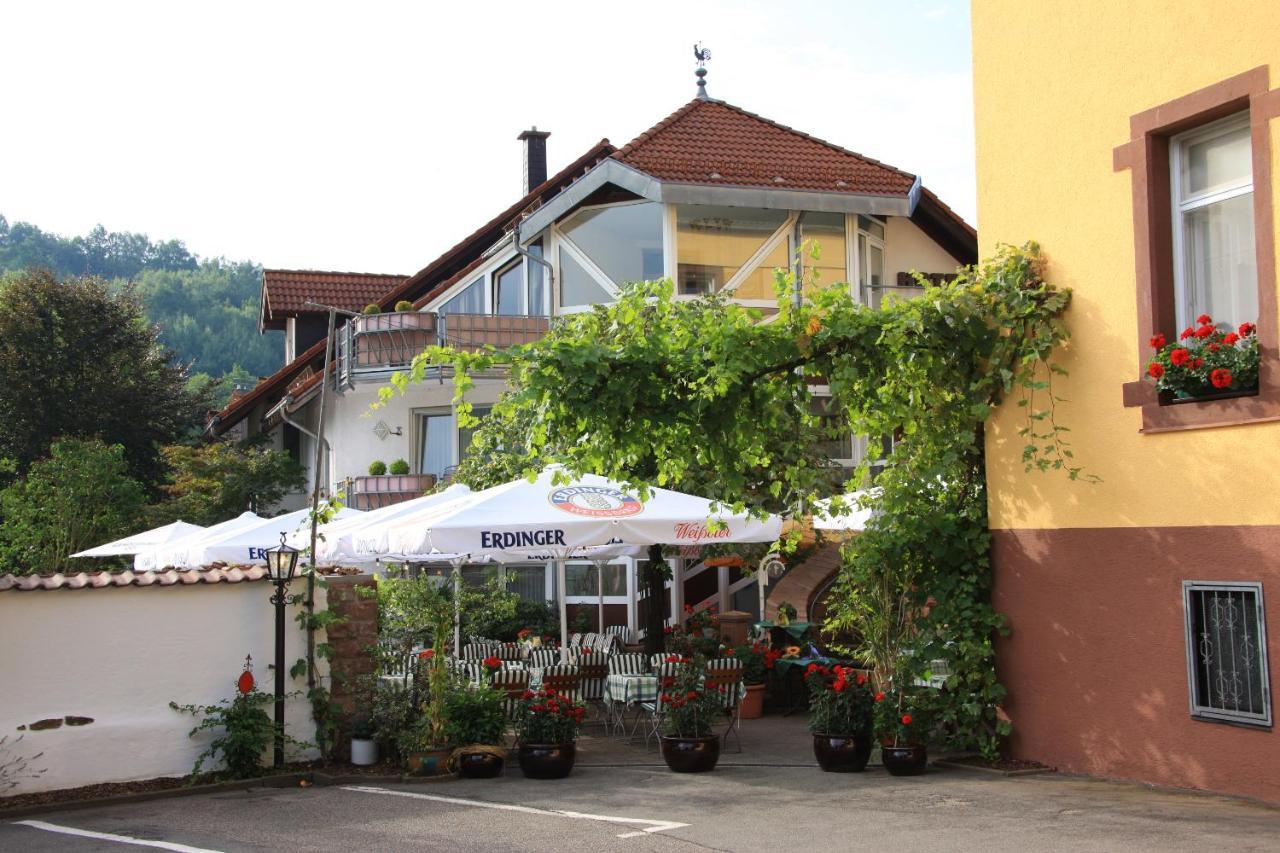 Hotel- Restaurant Zum Schwan Waldfischbach-Burgalben Exterior foto
